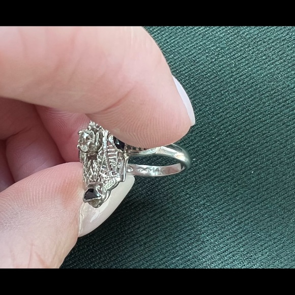 Vintage Diamond and sapphire ring size 6 - Picture 6 of 8